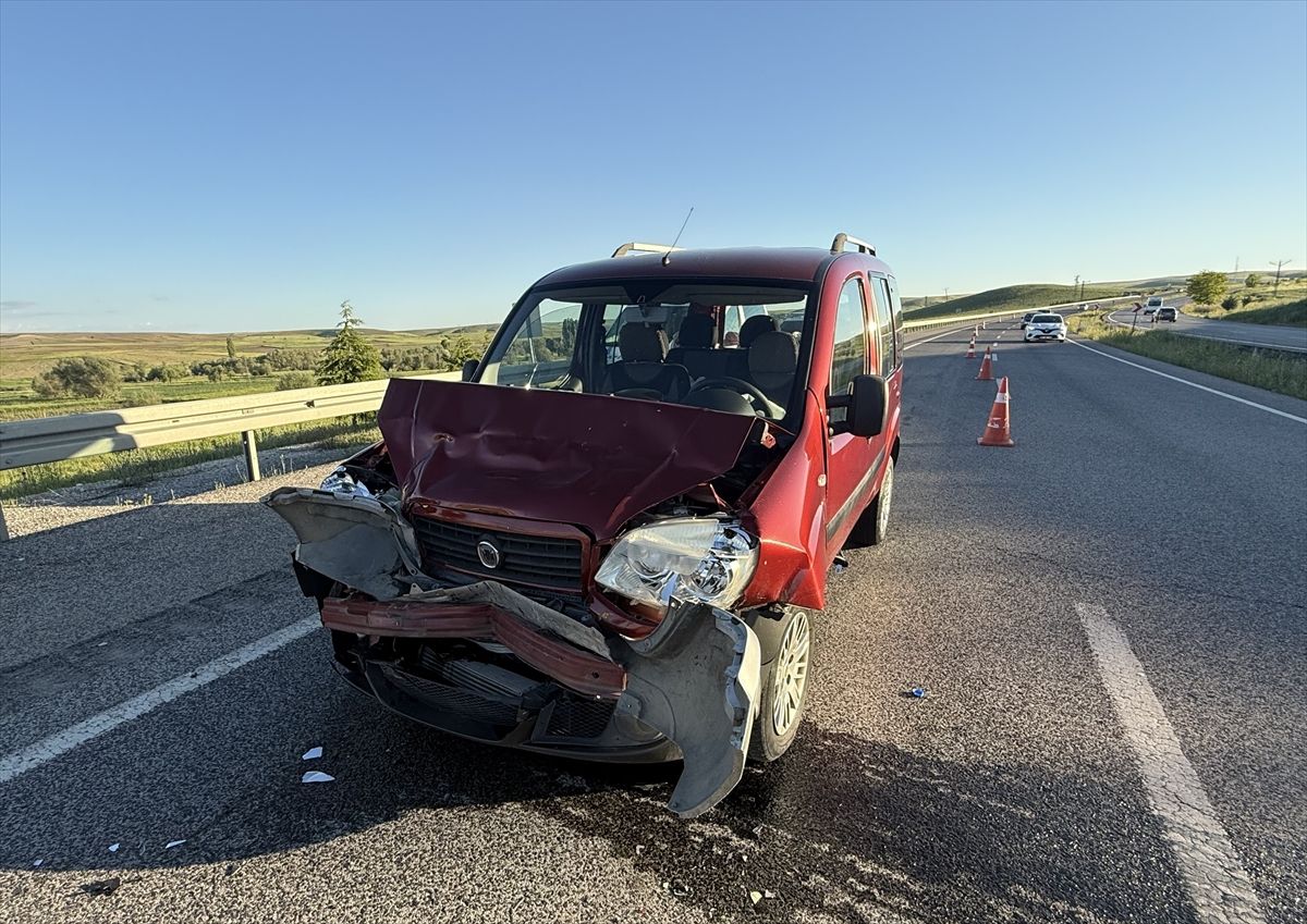 Yerköy'de Trafik Kazası: 8 Yaralı