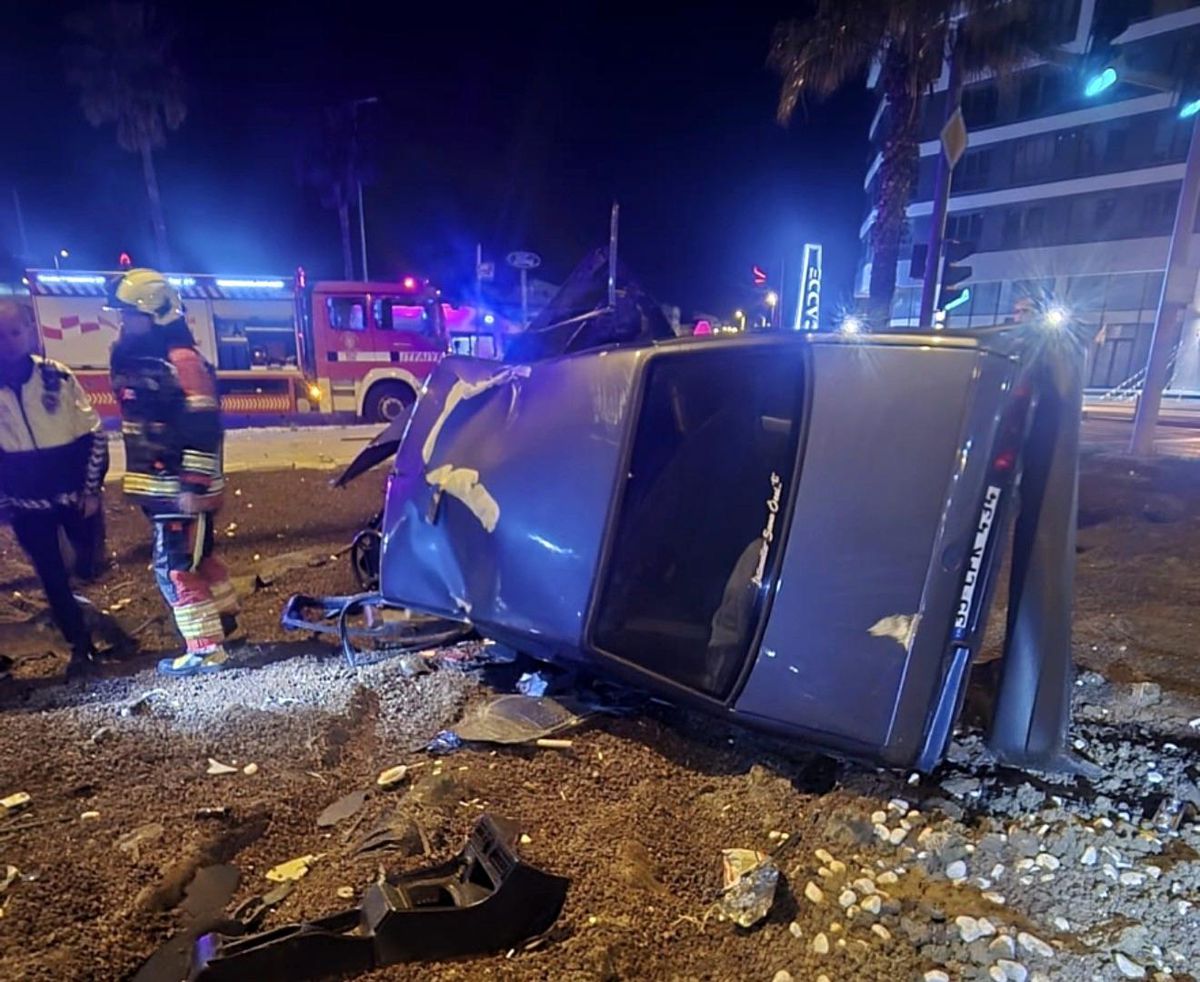 Bandırma'da Trafik Kazası: Sıkışan Vatandaş Kurtarıldı