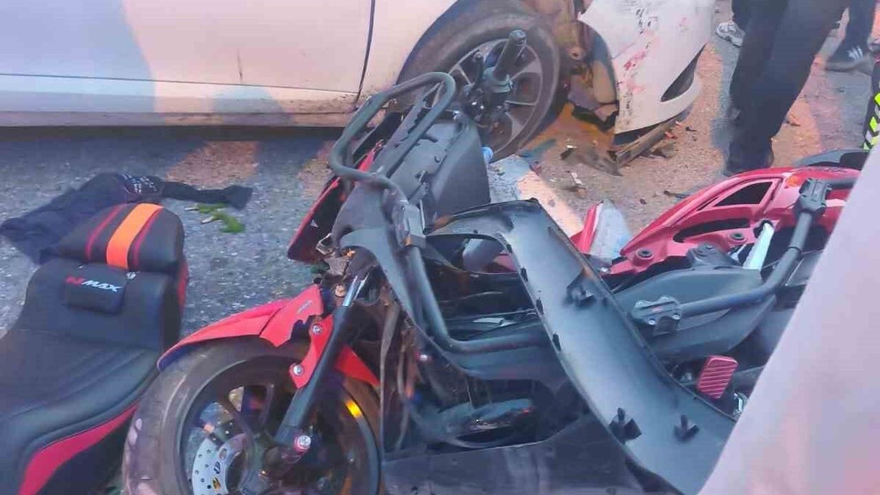 Baykan'da Feci Çarpışma: Otomobil ile Motosiklet Kazasında 2 Yaralı!