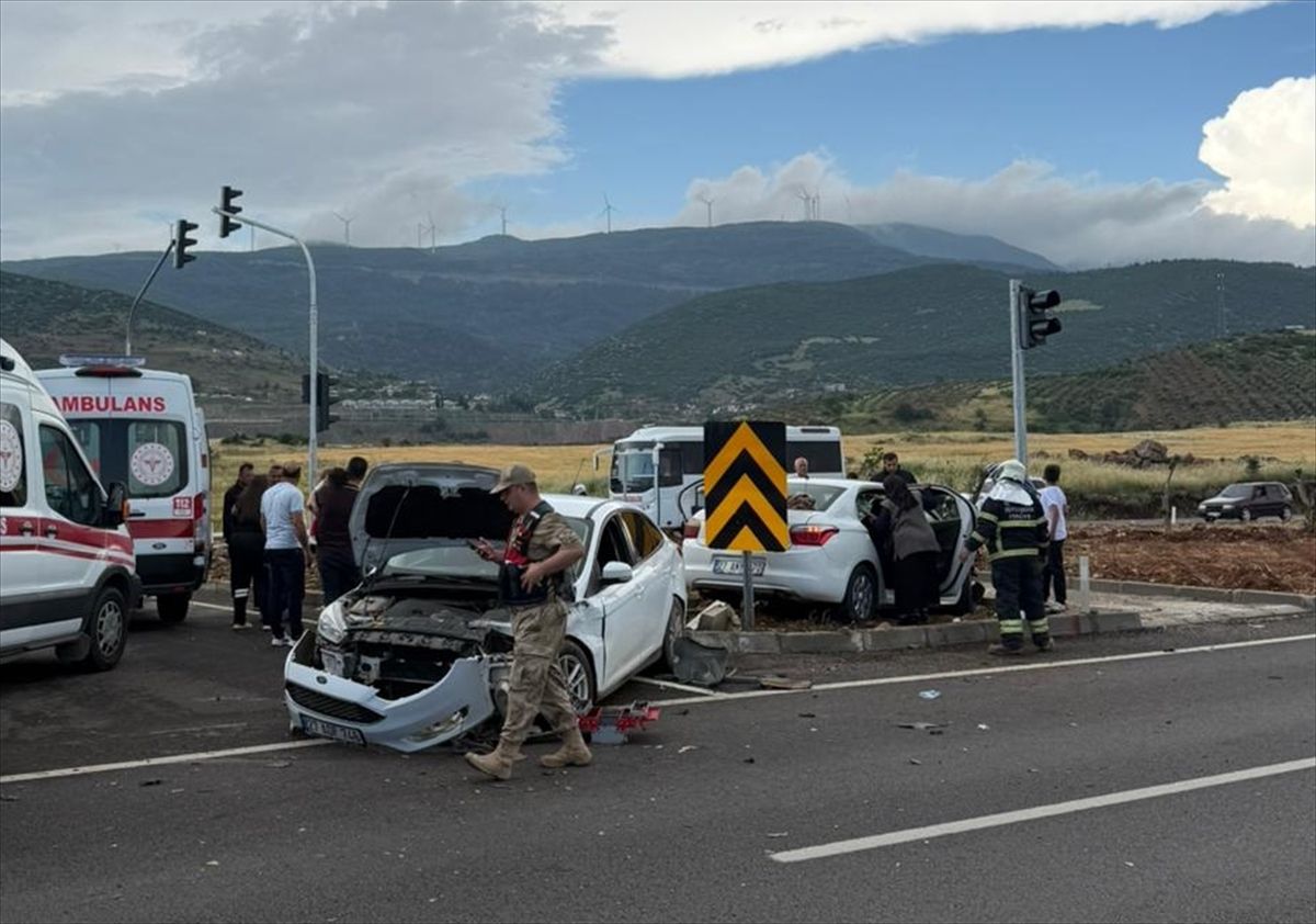 Gaziantep'te Trafik Kazası: 6 Yaralı