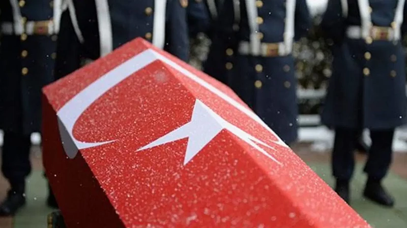 Tuzla'da trafik kazasında yaralanan polis memuru şehit oldu
