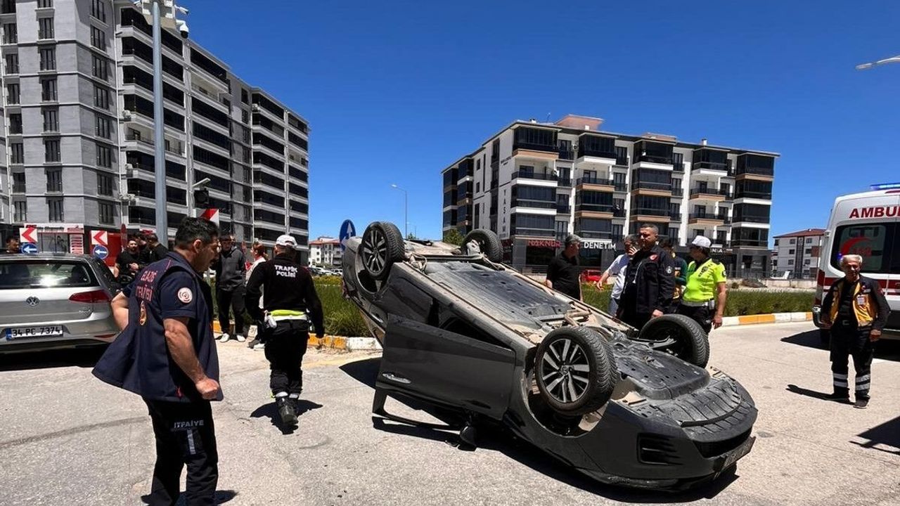 Elazığ’da Trafiği Birbirine Katan Kaza