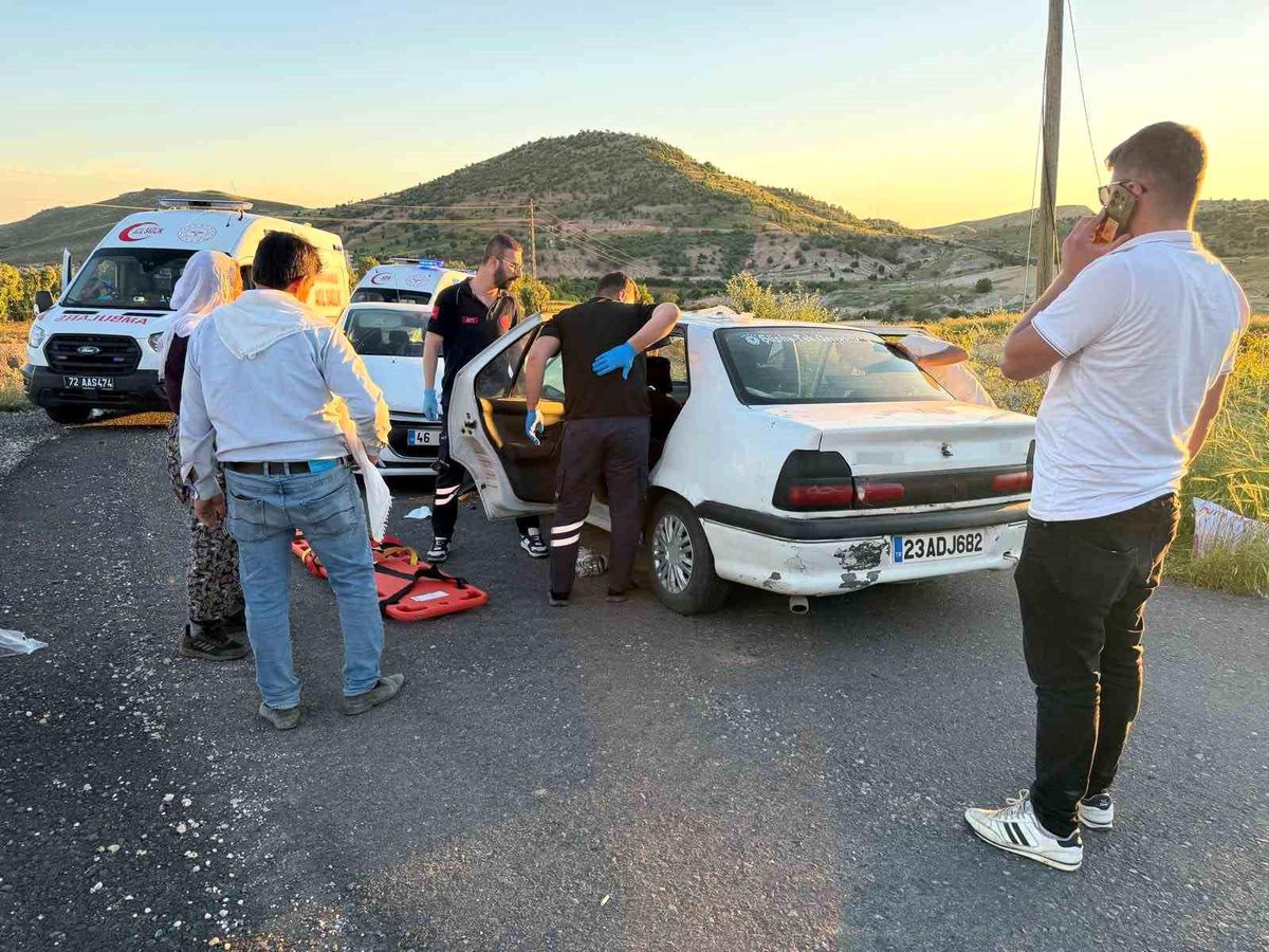 Batman'da Trafik Kazası: 12 Yaralı