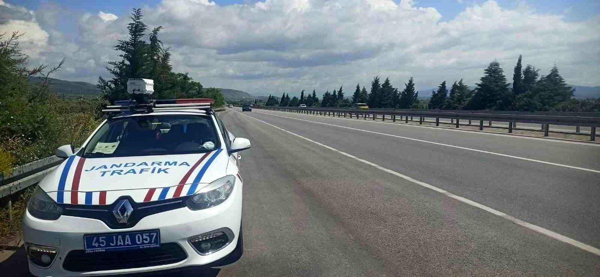 Manisa'da Bayramda Trafik Kazaları %42 Azaldı