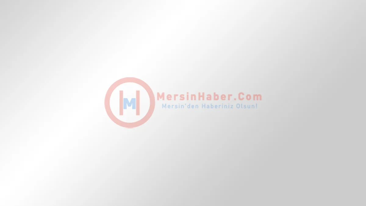 Adıyaman Besni'de İki Otomobilin Çarpıştığı Kazada 2 Kişi Yaralandı