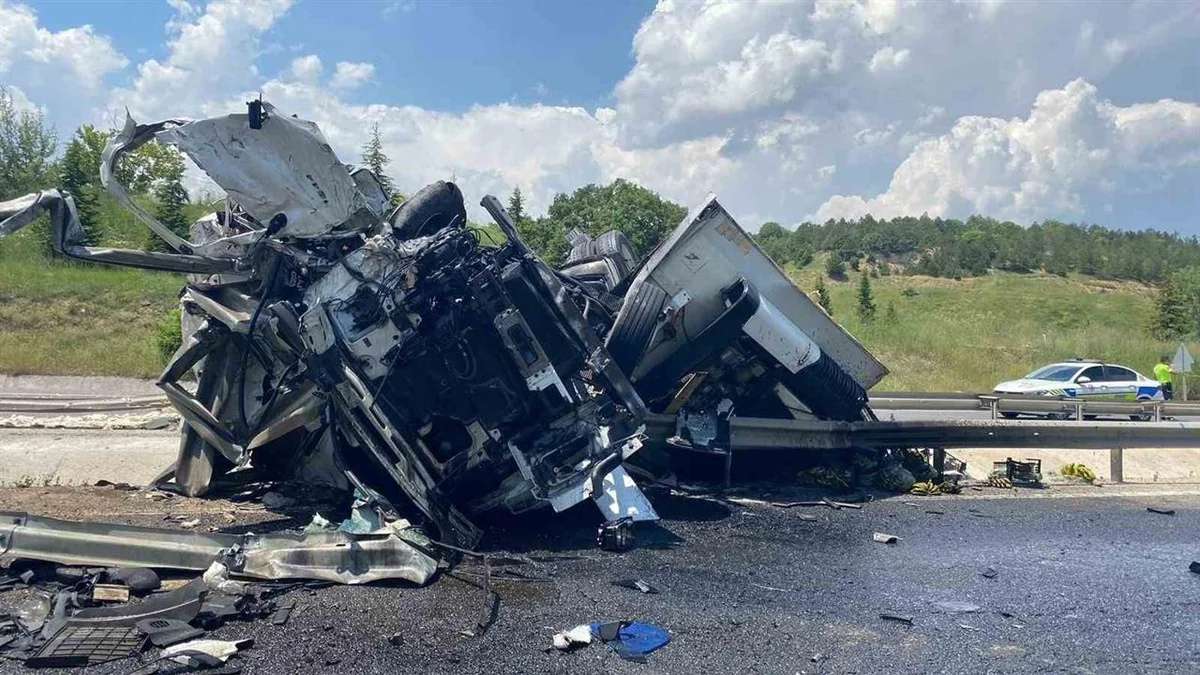 Bilecik Bozüyük'te Gerçekleşen Trafik Kazasında 1 Kişi Hayatını Kaybetti