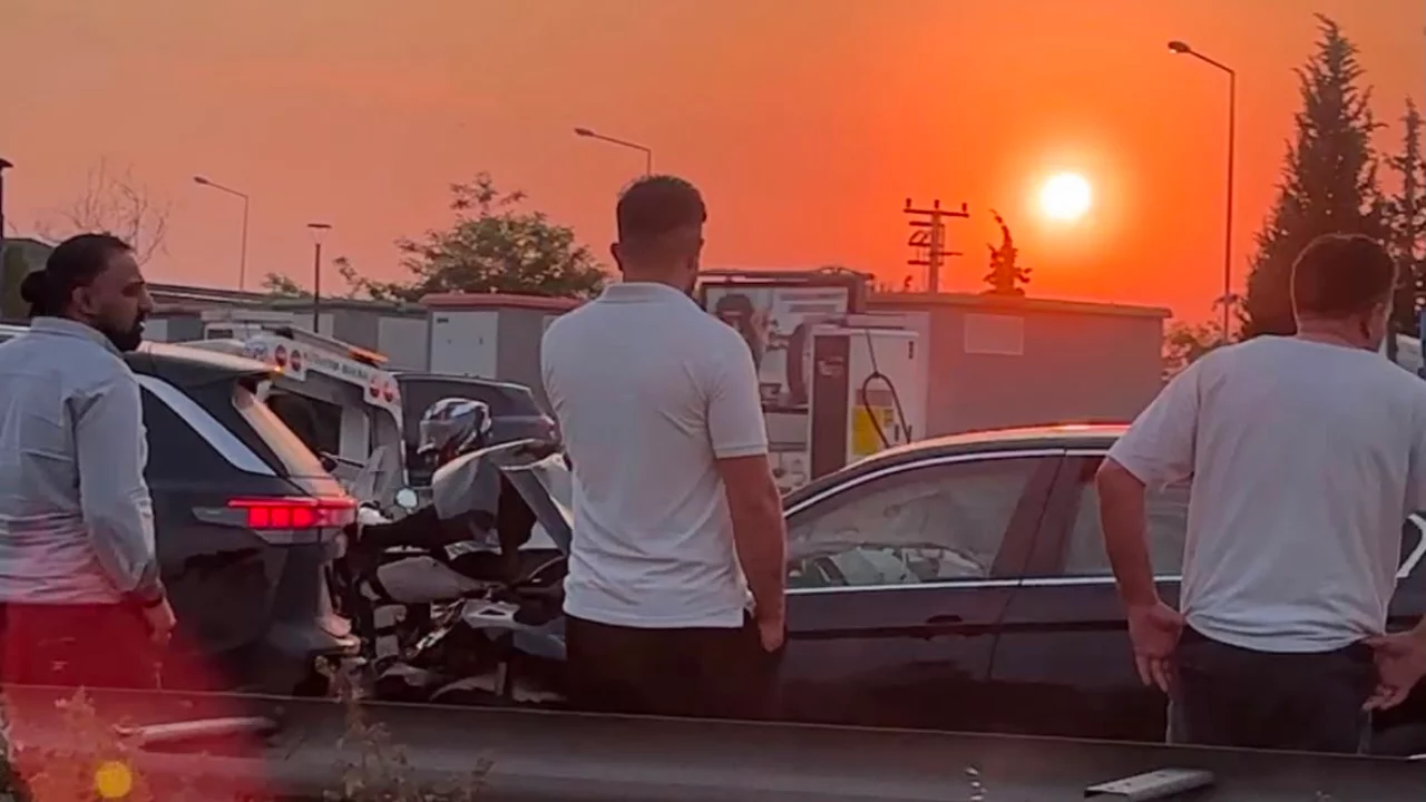 Bursa'da Çevre Yolu'nda zincirleme kaza! Trafik kilitlendi...