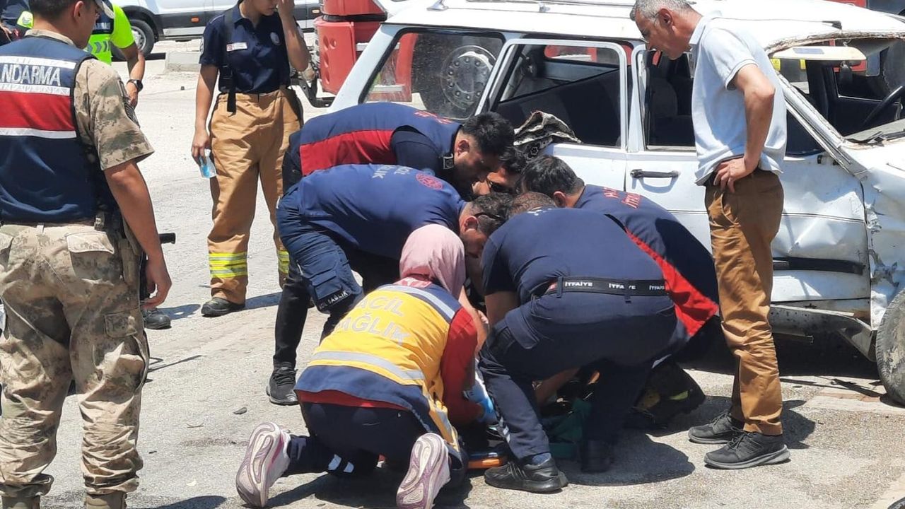 Hassa’da Trafik Kazası...