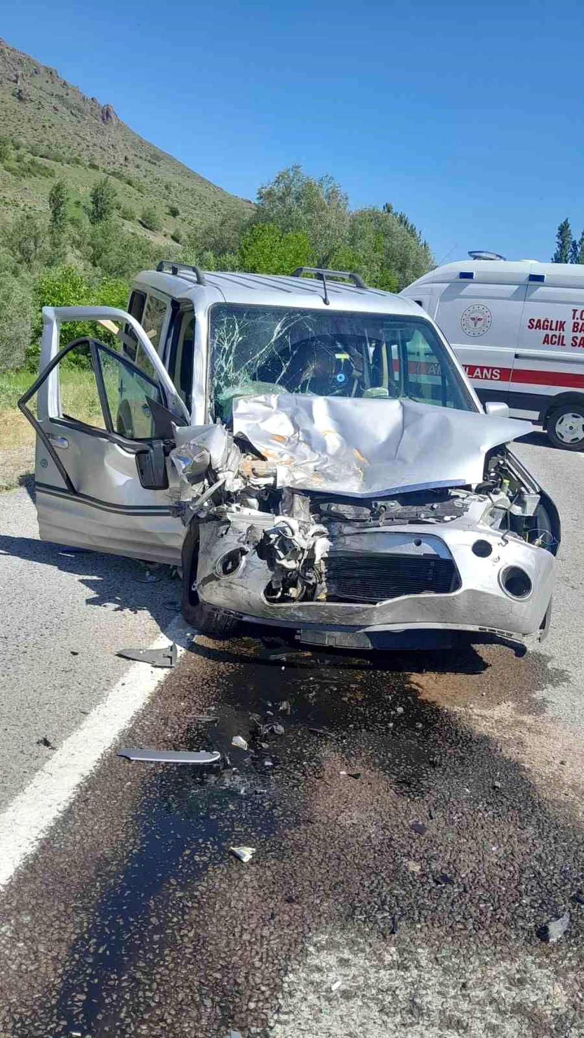 Niğde'de Trafik Kazası: 6 Yaralı