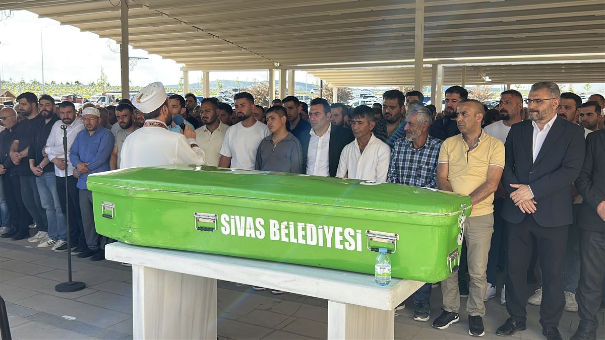 Sivas'ta Trafik Kazası: Çift Hayatını Kaybetti