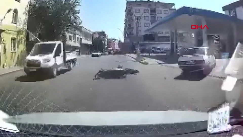 Batman'da İstasyon Caddesi'nde motosiklet kazası: 1 yaralı