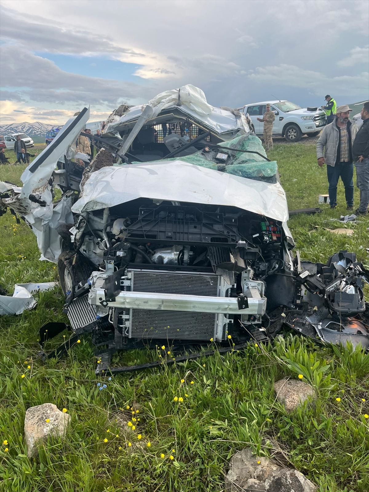 Karayazı'da Trafik Kazası: 3 Ölü, 4 Yaralı