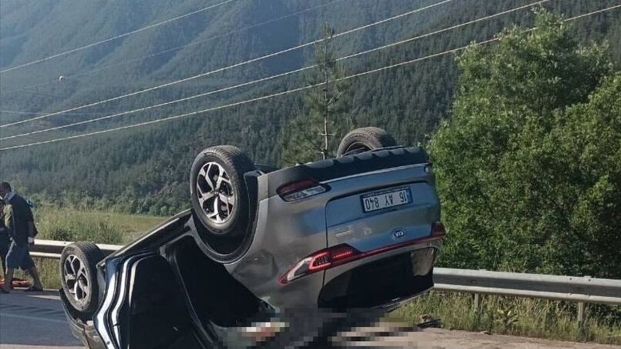 SON DAKİKA: Tokat Reşadiye’de feci trafik kazası... Devrilen cipte 1 ölü, 5 yaralı