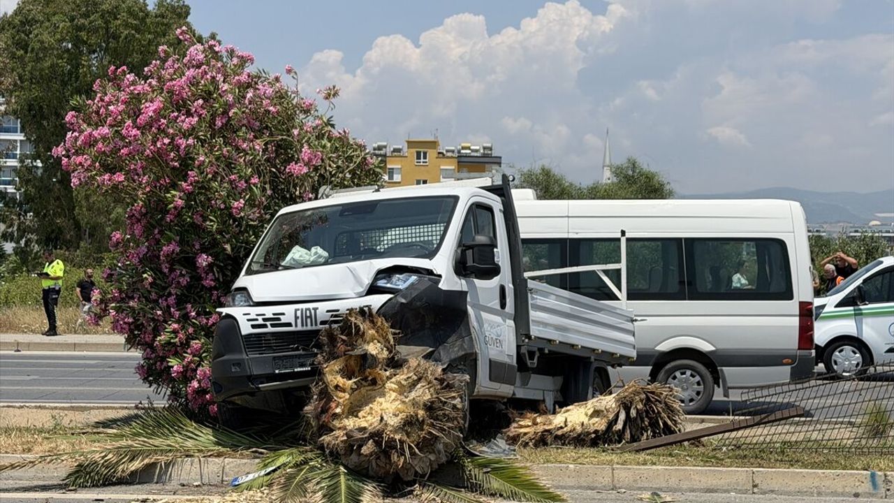 Antalya Alanya trafik kazasında motosiklet sürücüsü hayatını kaybetti, 1 kişi yaralandı