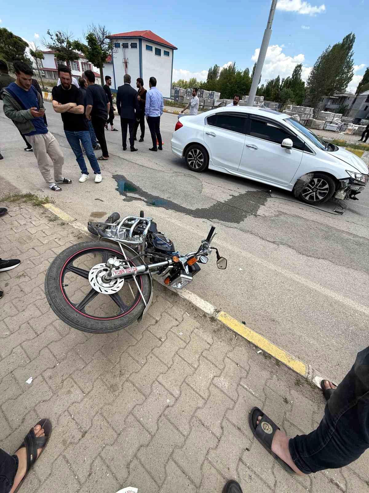 Muş'ta Trafik Kazası: 2 Yaralı