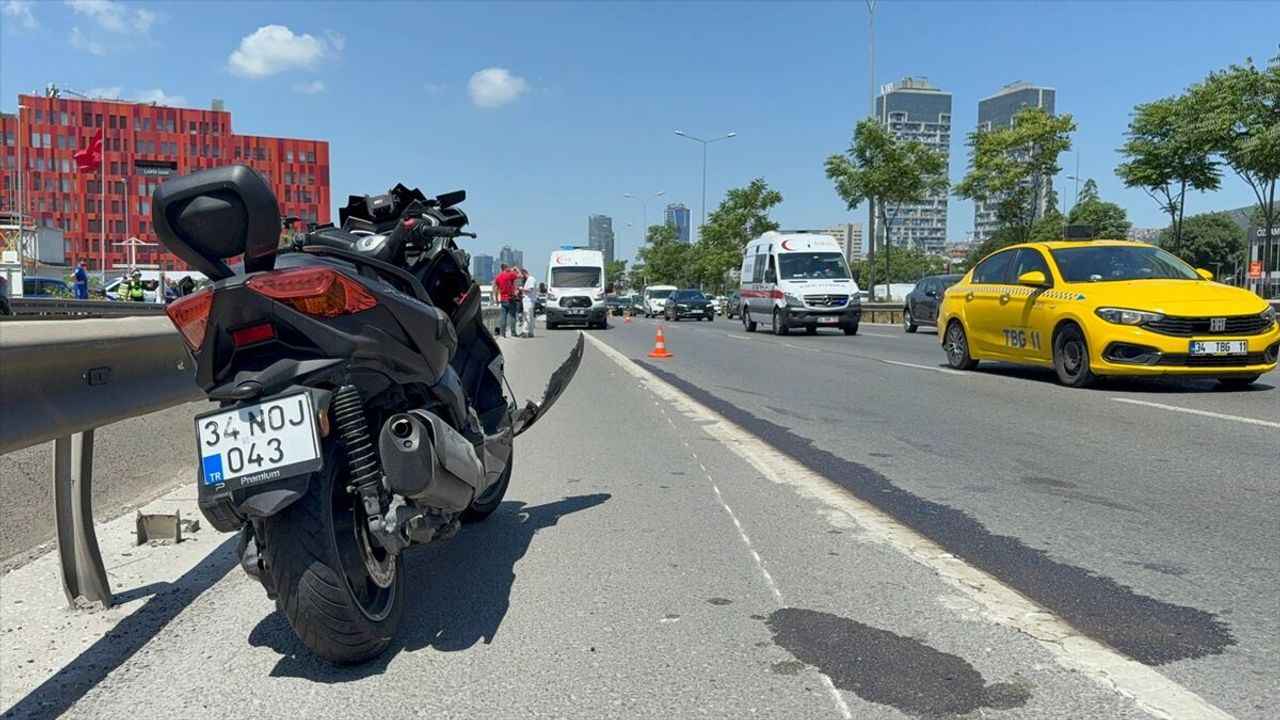 SON DAKİKA: Kartal’da iki motosiklet çarpıştı... İstanbul trafik kazasında 2 kişi öldü