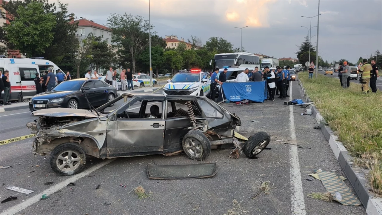 Kütahya'da feci kaza! Ölü ve yaralı var...