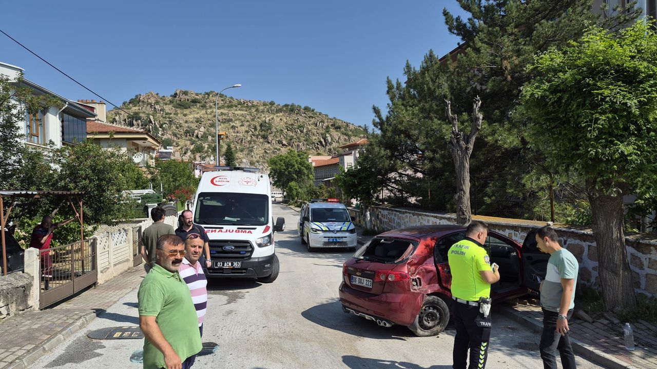 Afyon’da Hasan Karaağaç Mahallesi'nde tehlike çanları: "Neredeyse her ay kaza oluyor belediye önlem almıyor"