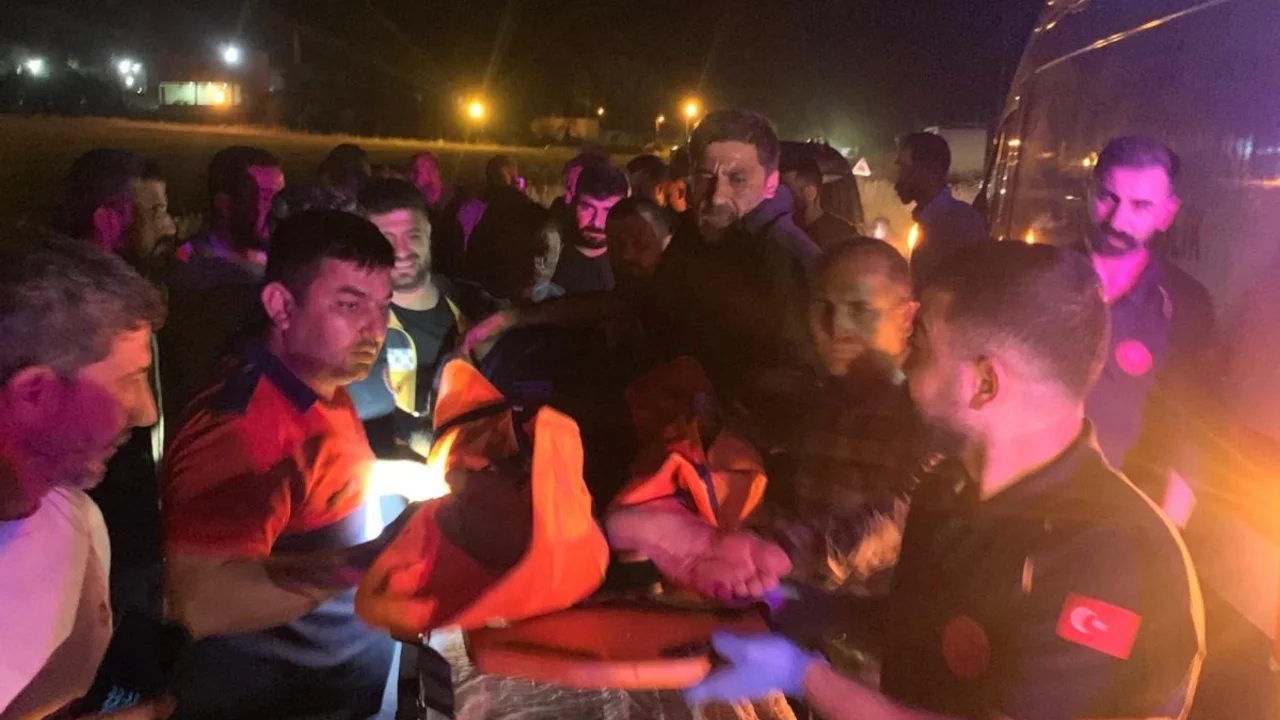 İki otomobilin çarpıştığı feci kazada acı kayıp!