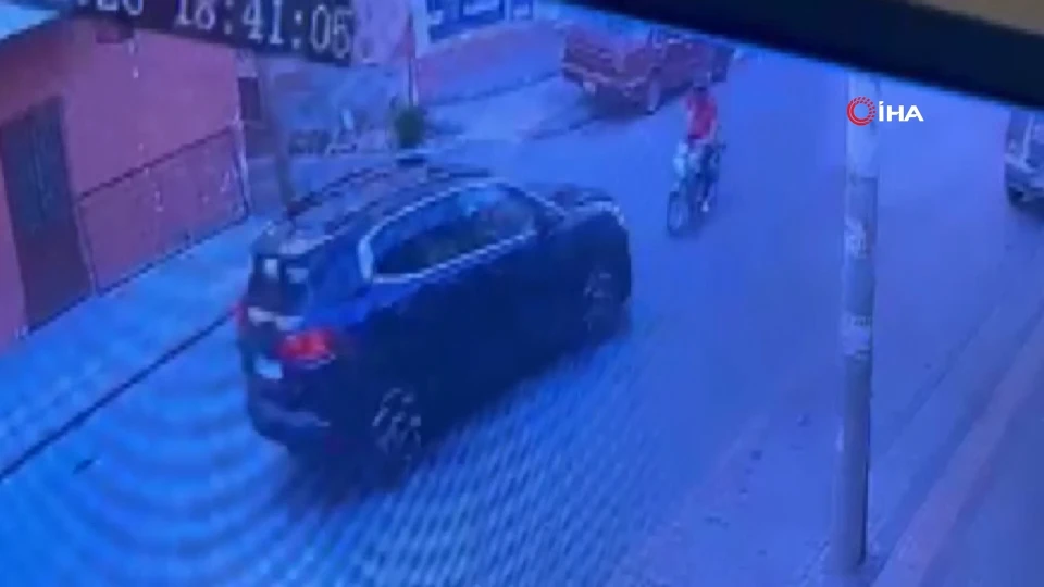 Mersin'de trafik kazası: Motosikletli ağır yaralandı