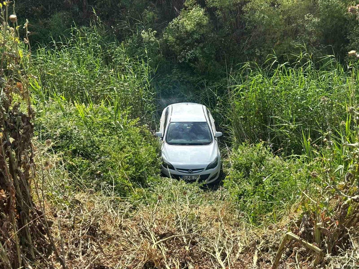 Çerkezköy'de Trafik Kazası: Araç Dereye Uçtu