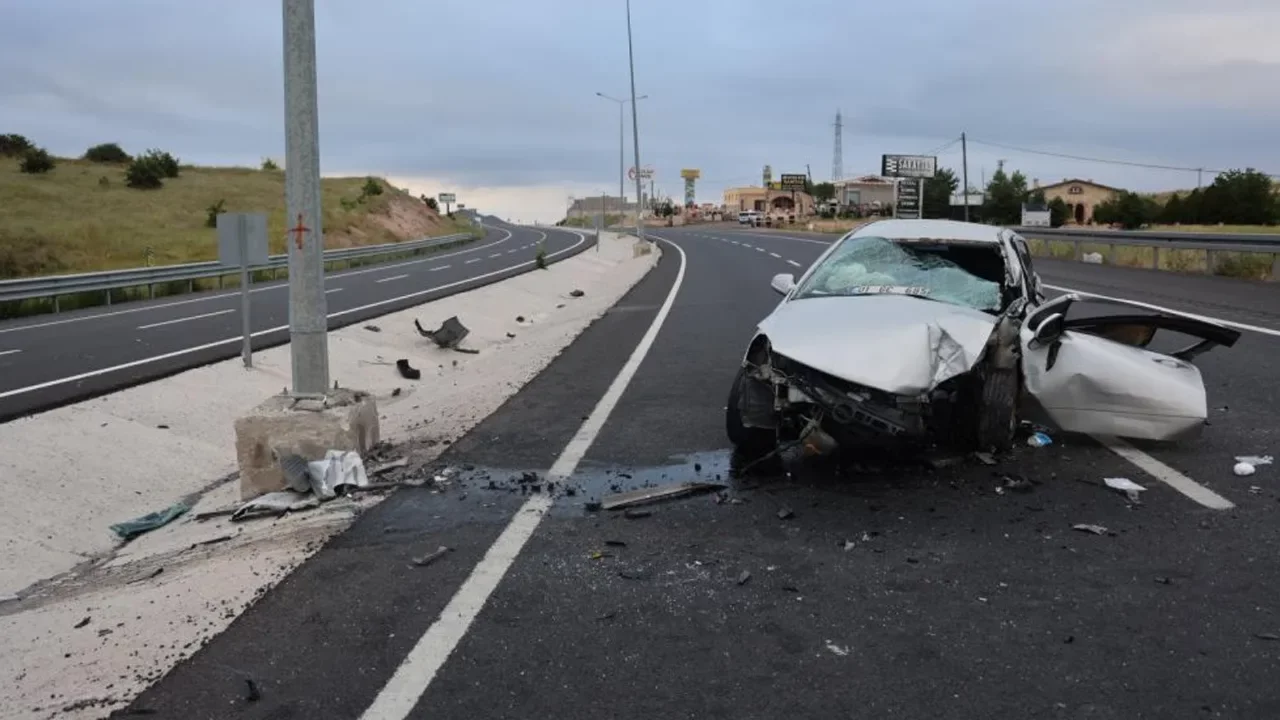 Anneannesinin cenazesine gidiyordu... 15 yaşındaki çocuk feci kazada hayatını kaybetti