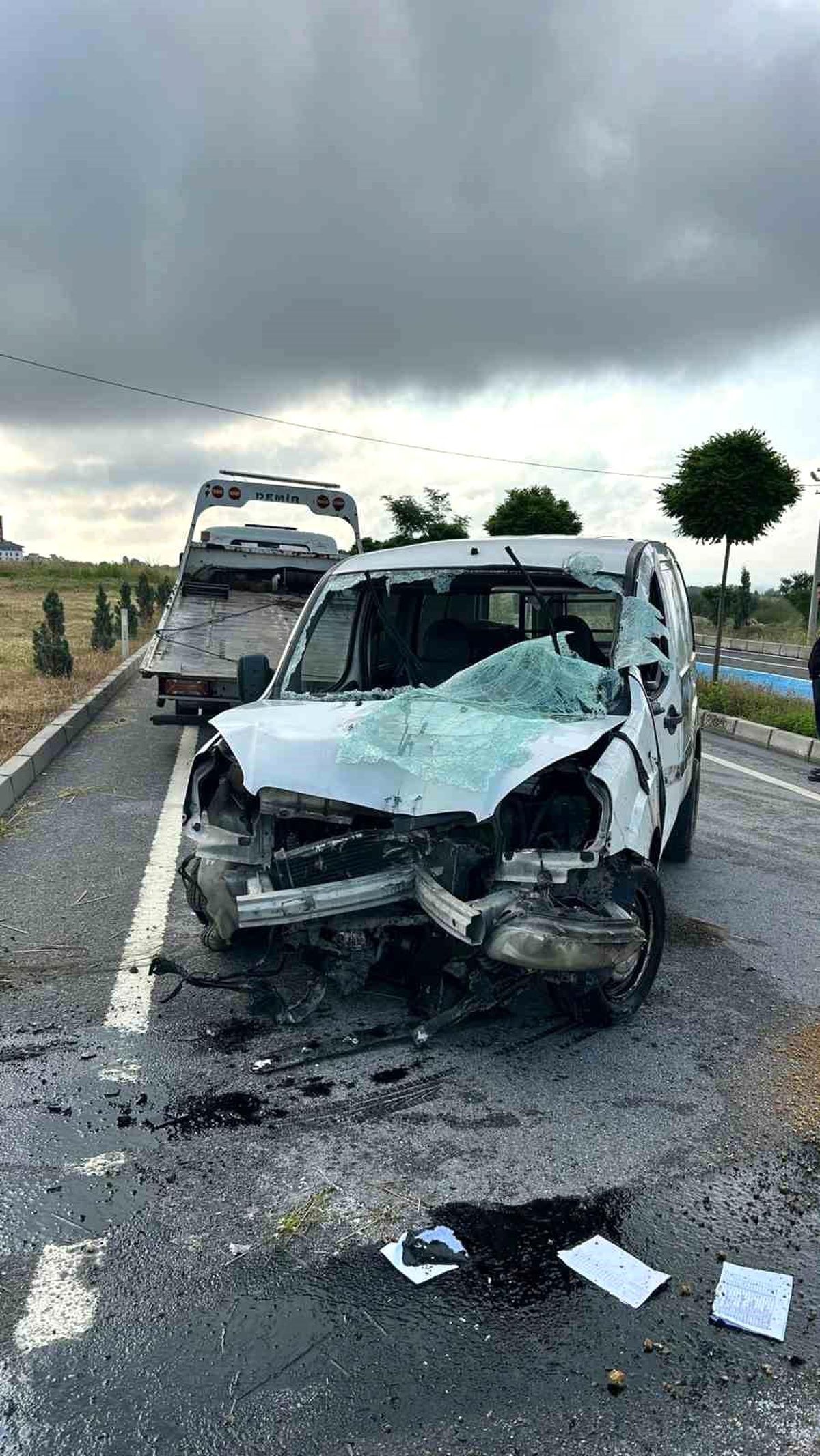 Bolu'da Trafik Kazası: Sürücü Kurtarıldı