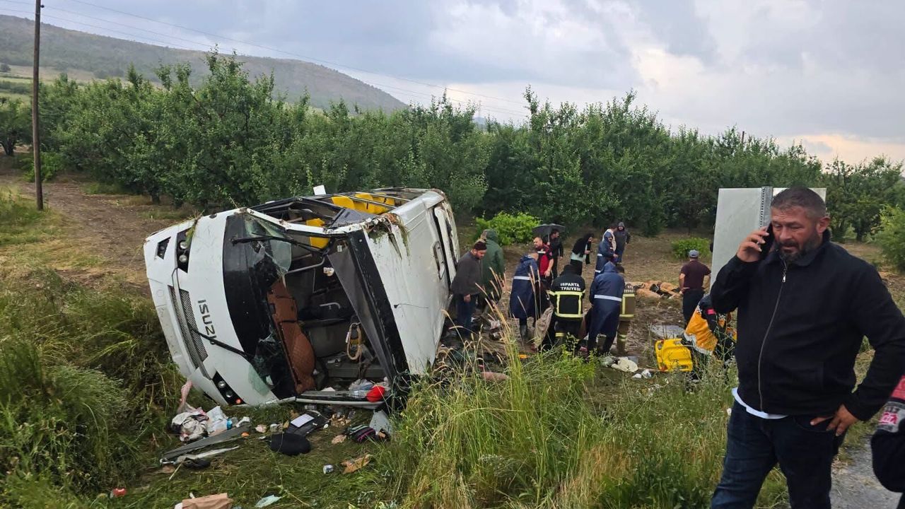 Gelendost'ta Otobüs Kazası: 4 Ölü