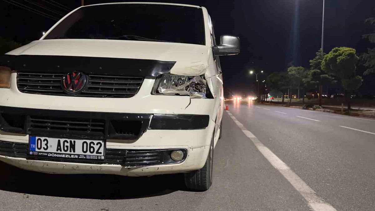 Afyonkarahisar'da Trafik Kazası: 15 Yaşındaki Çocuk Hayatını Kaybetti
