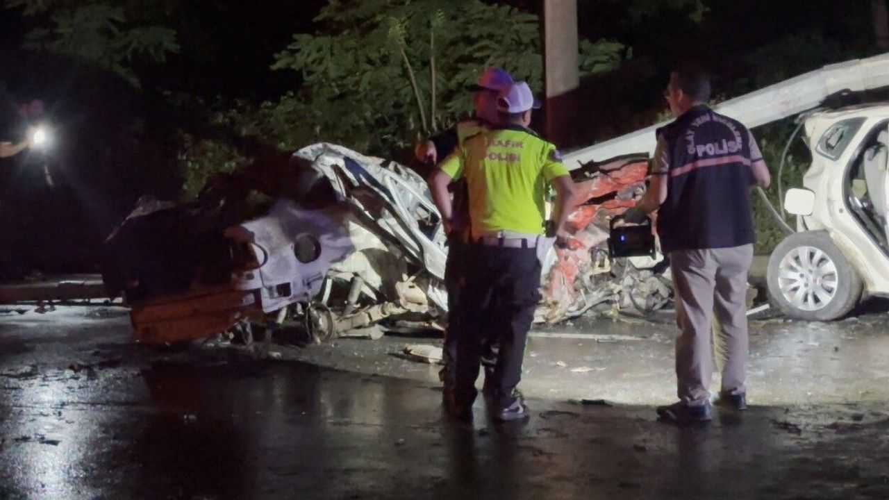 Katliam gibi kaza: 4 ölü, 3 yaralı