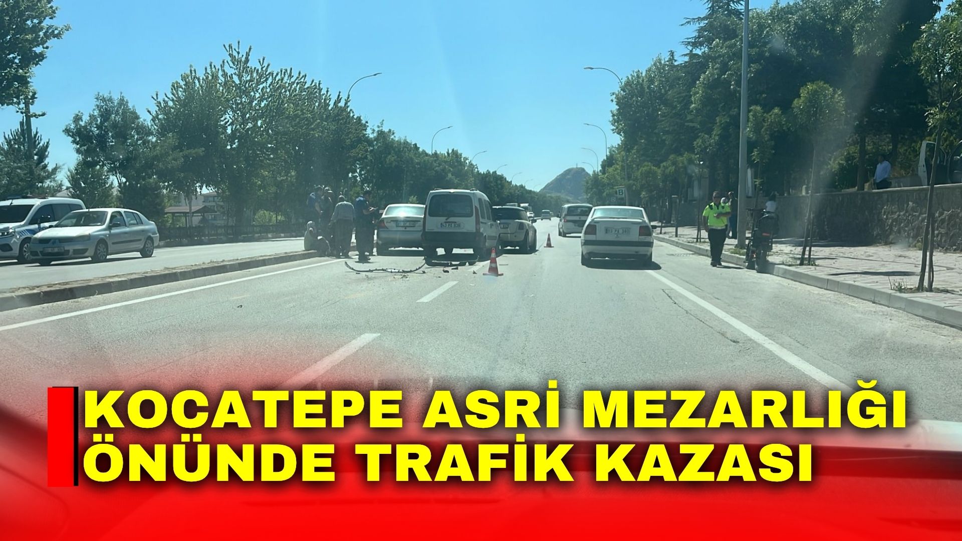 Kocatepe Asri Mezarlığı önünde trafik kazası
