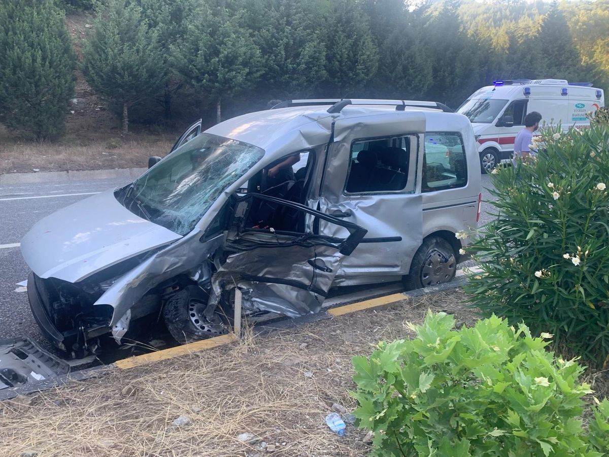 Marmaris'te Trafik Kazası: 1 Ölü, 3 Yaralı
