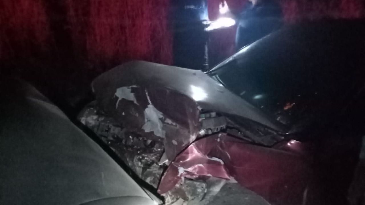 Samsun Atakum’da iki otomobil çarpıştığı trafik kazasında eski milletvekili dahil 3 yaralı