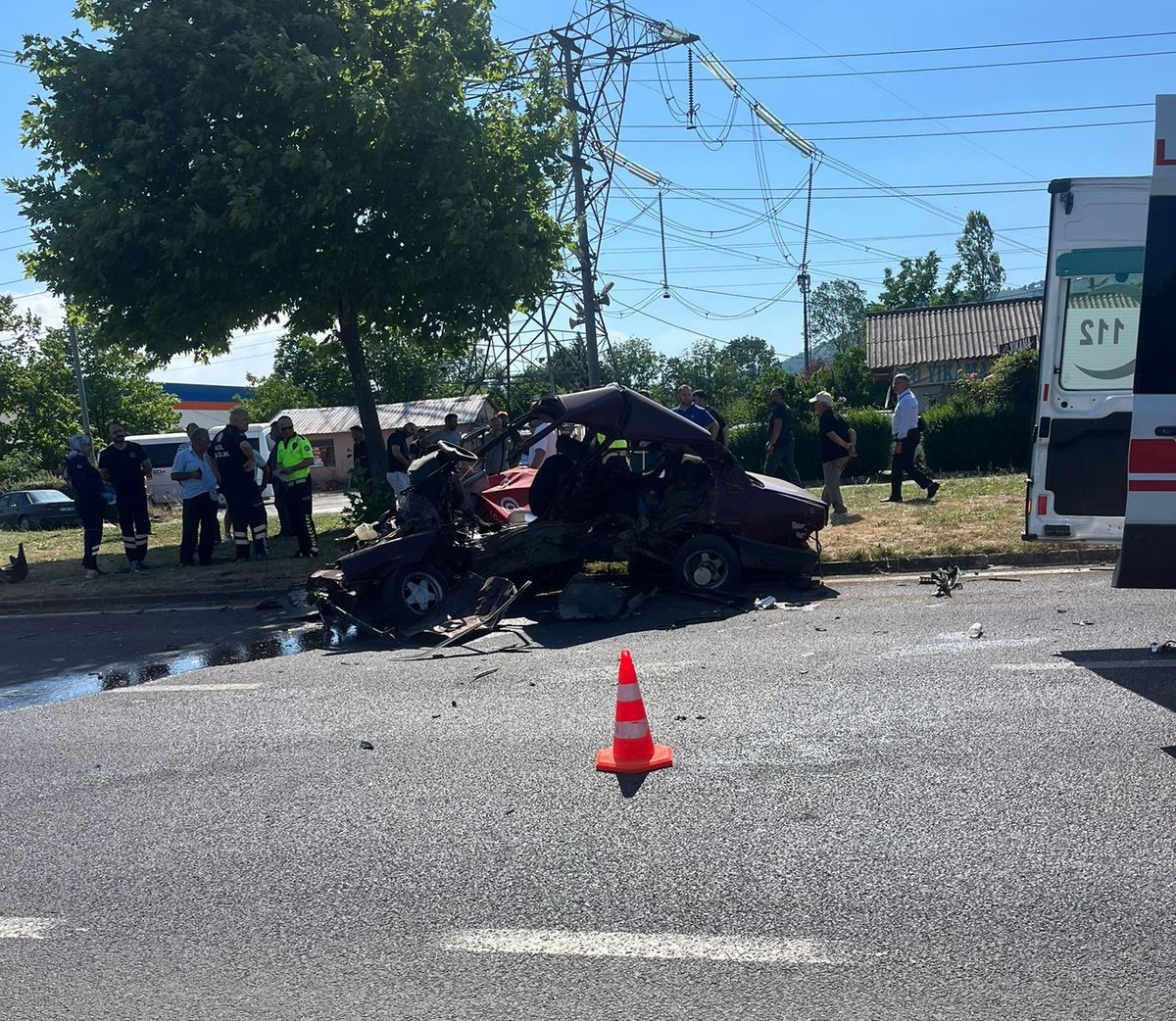Düzce'de Trafik Kazası: 1 Ölü, 2 Yaralı