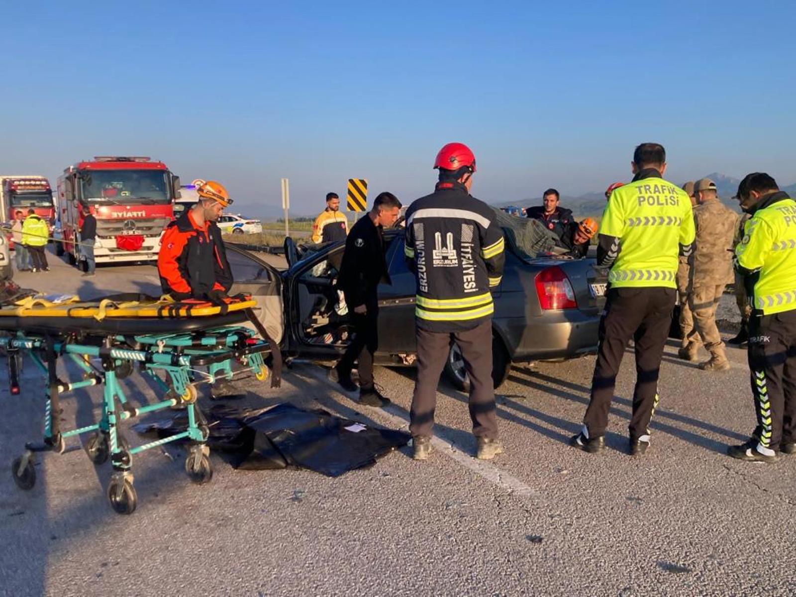 Erzurum'da feci kaza: Üç can kaybı var