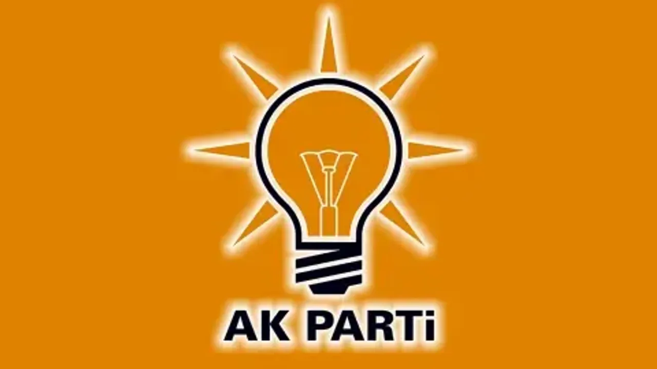 Ak Partili Vekil Trafik Kazası Geçirdi