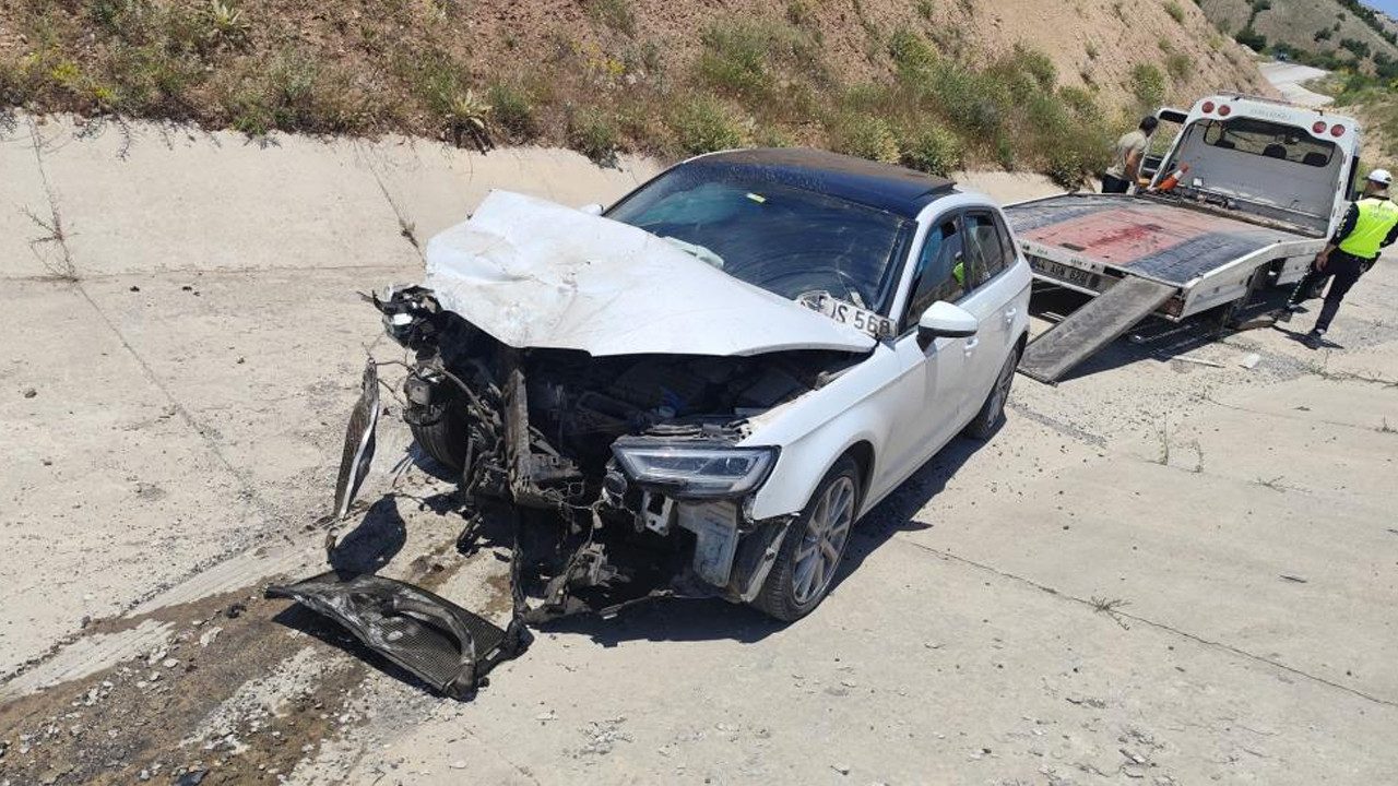Malatya Hekimhan'da kavşak kazası: Otomobil ile hafif ticari araç çarpıştı, 4 yaralı