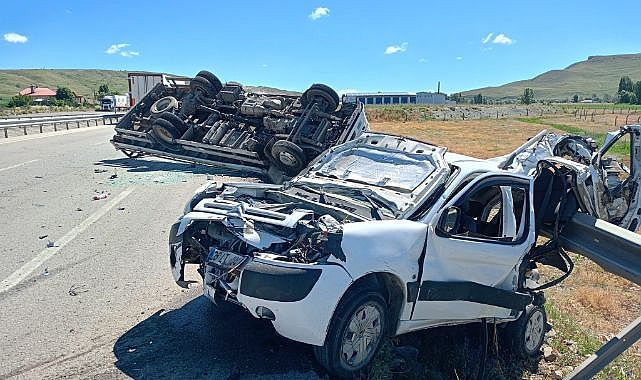 Erzurum'da feci trafik kazası: 1'i ağır 2 kişi yaralandı