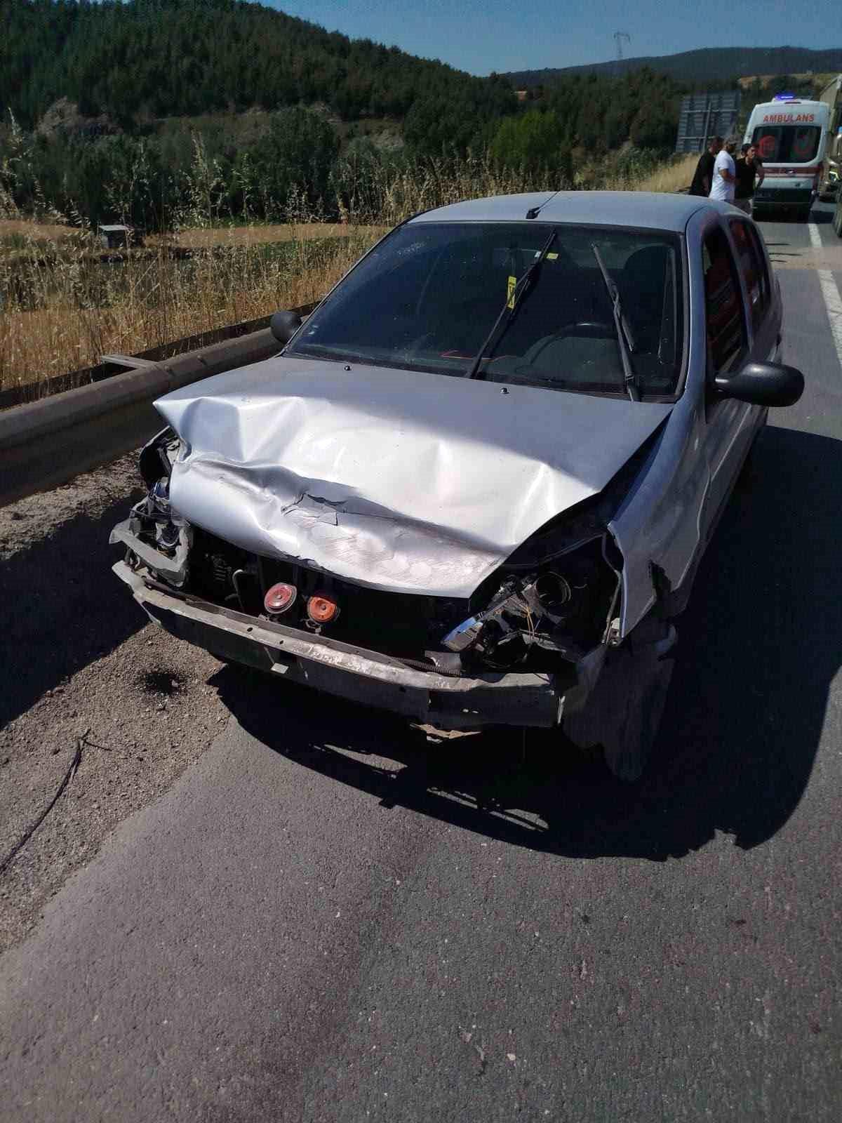 Bilecik'te Trafik Kazası: Sürücü Baygınlık Geçirdi