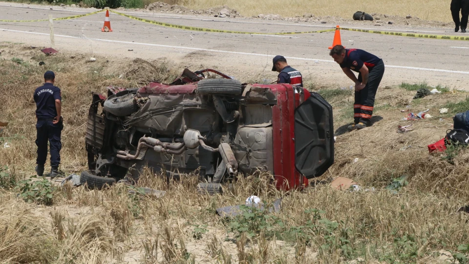 Çankırı’da trafik kazası: Üç ölü, ikisi ağır 4 yaralı