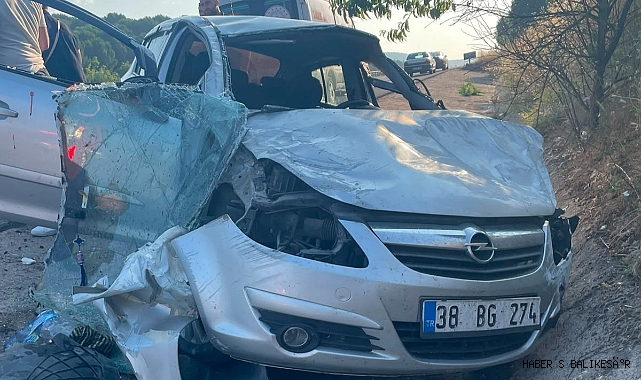 İvrindi'de Trafik Kazası: Araçtakiler Kendi İmkanlarıyla Çıktı