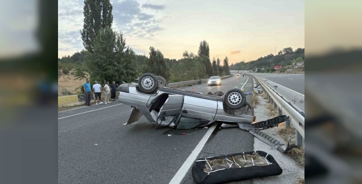 Kastamonu'da D100 karayolunda 3 araçlı kaza: 1 ağır yaralı