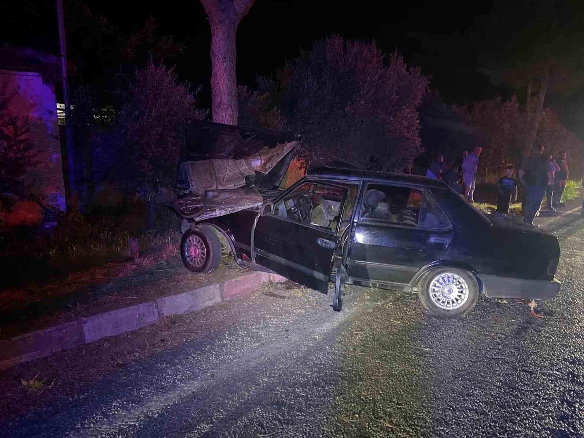Ödemiş'te trafik kazası: 1'i ağır 2 yaralı