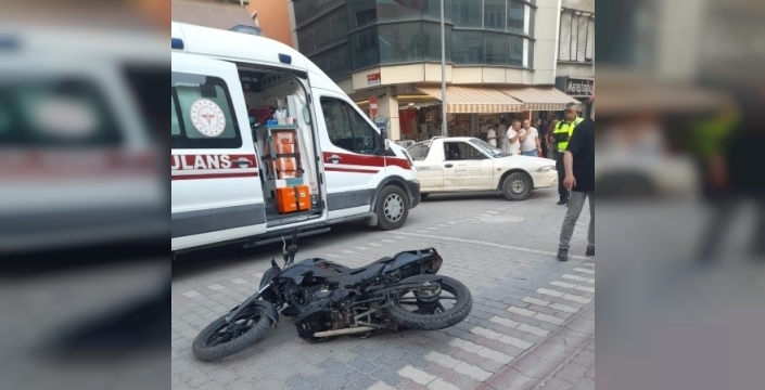Tavşanlı'da trafik kazası: İki kişi yaralandı
