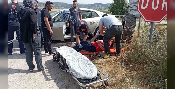 Tokat'ta korkunç kaza: Yürekler ağızlara geldi, 2 kişi hastanelik oldu!
