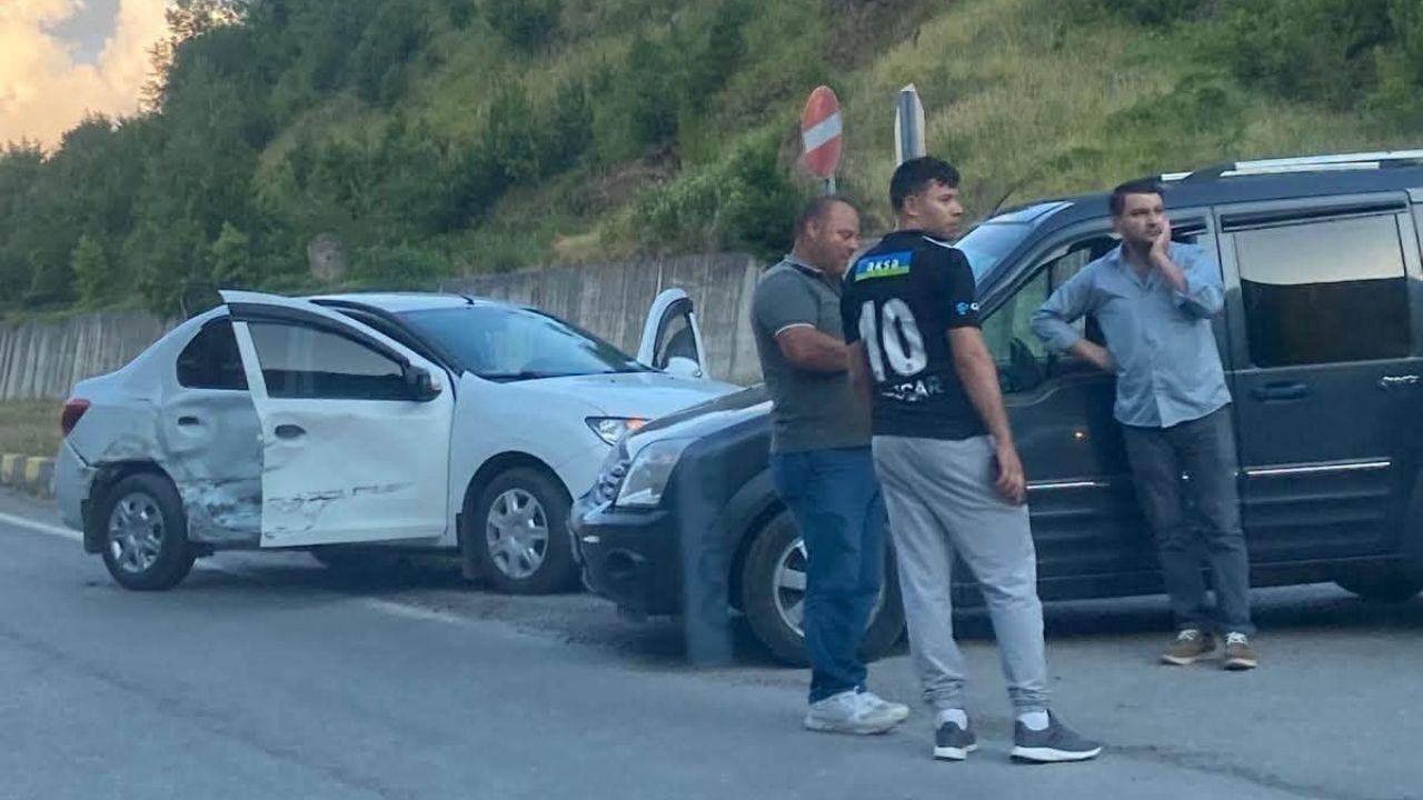 Kastamonu’da düğün konvoyunda zincirleme kaza
