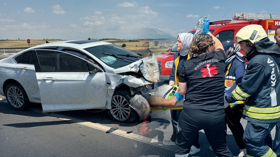 Konya Seydişehir'de trafik kazası: Otomobil ve ticari araç çarpıştı, 5 kişi yaralandı | Güncel Haberler
