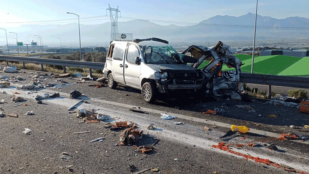 İzmir yollarında ağır tablo: Yılın ilk yarısında 37 ölüm, 20 binin üzerinde kaza!