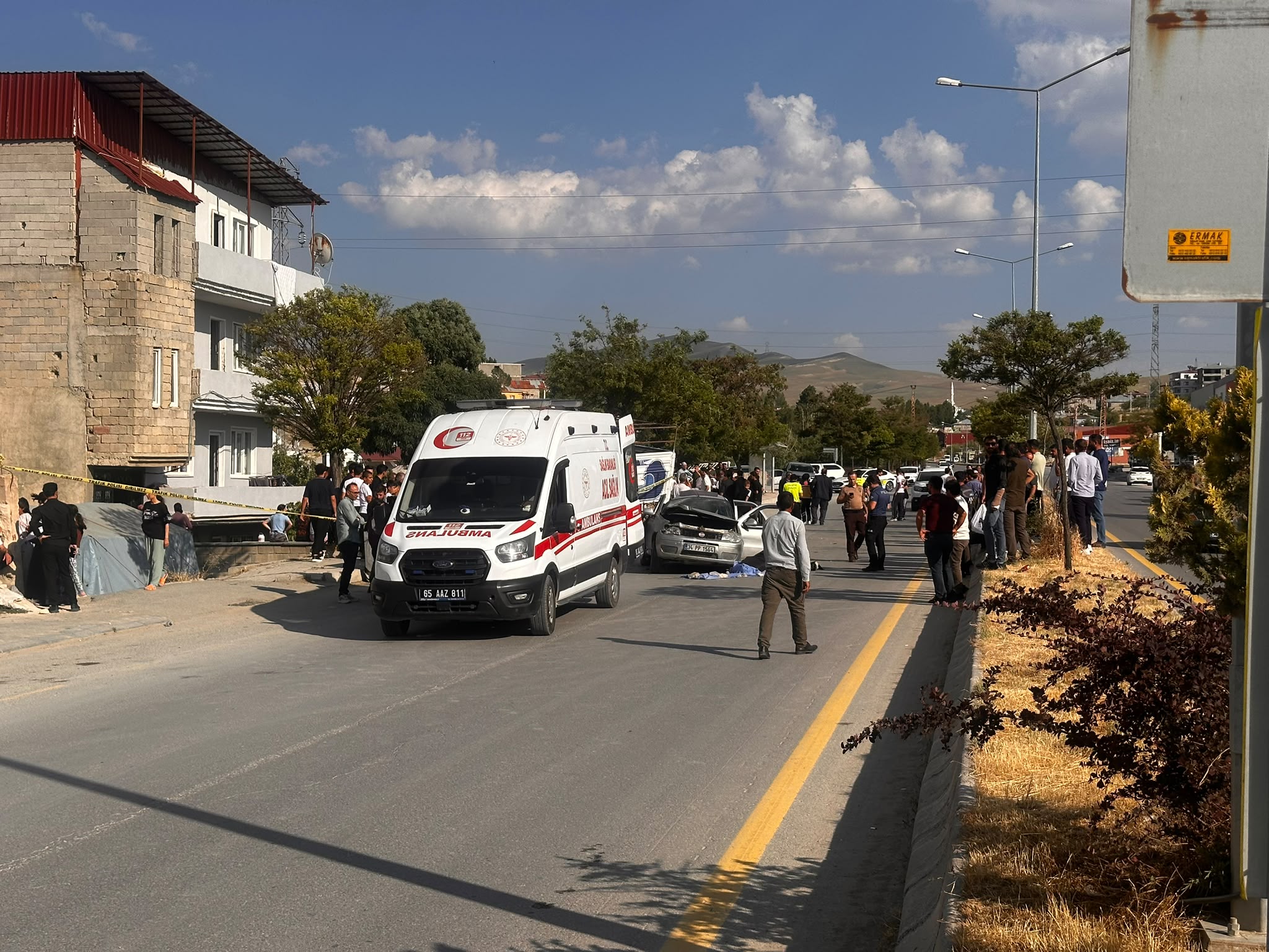 Wan’da trafik kazası: Bir ölü, 4 yaralı
