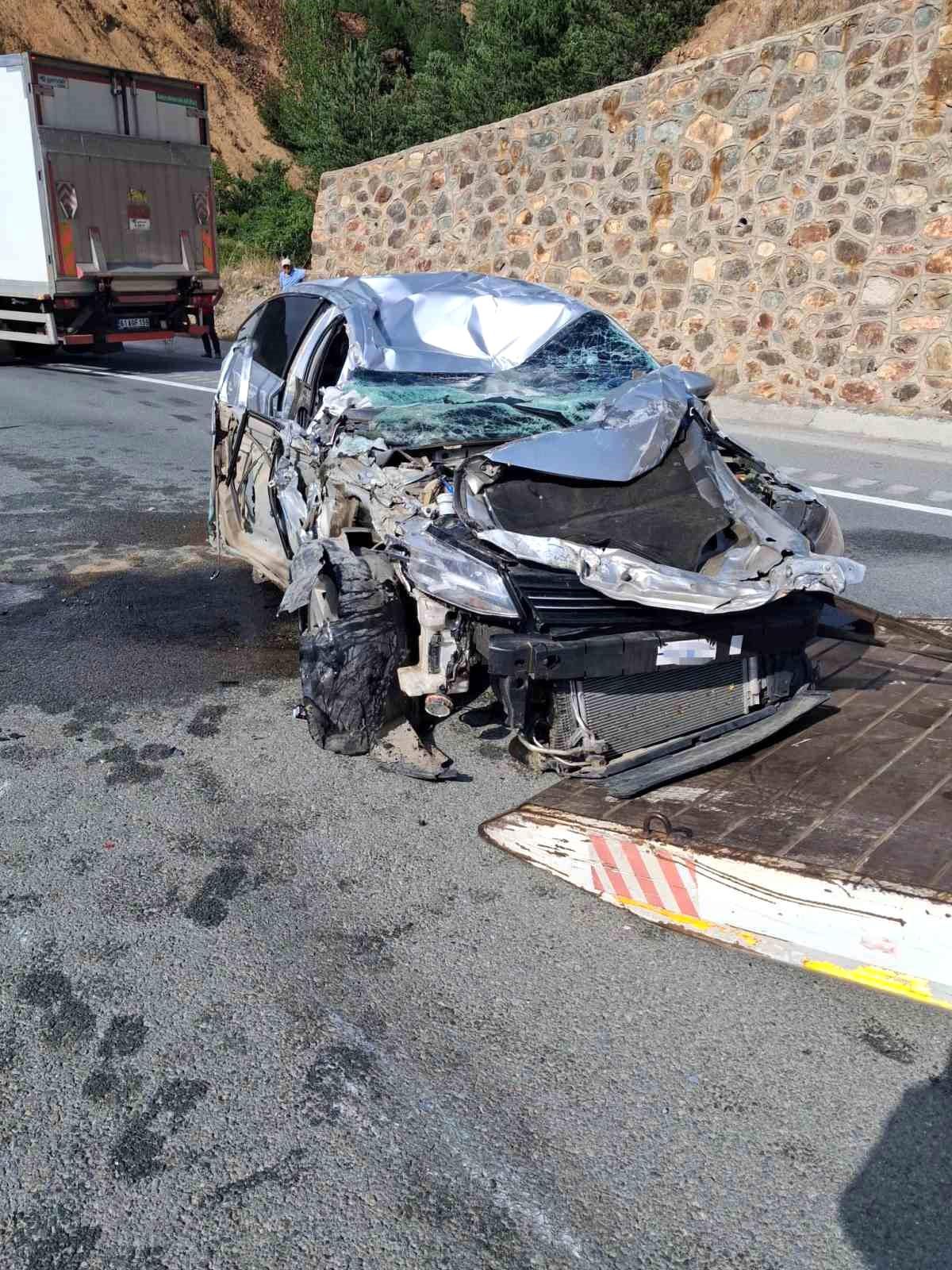 Gümüşhane'de Trafik Kazası: Sürücü Yaralı